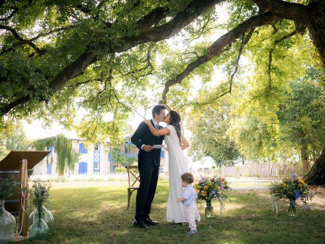 Le mariage de Aurélien et Sandrine à Ségos, Gers 19