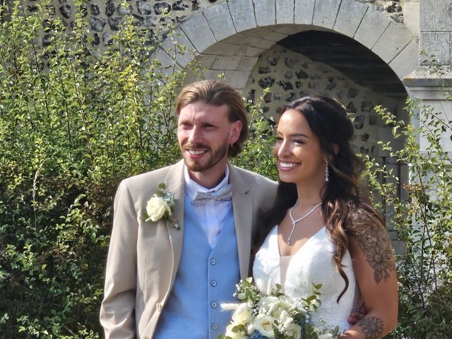 Le mariage de Edde et Luisa à Moulineaux, Seine-Maritime 8