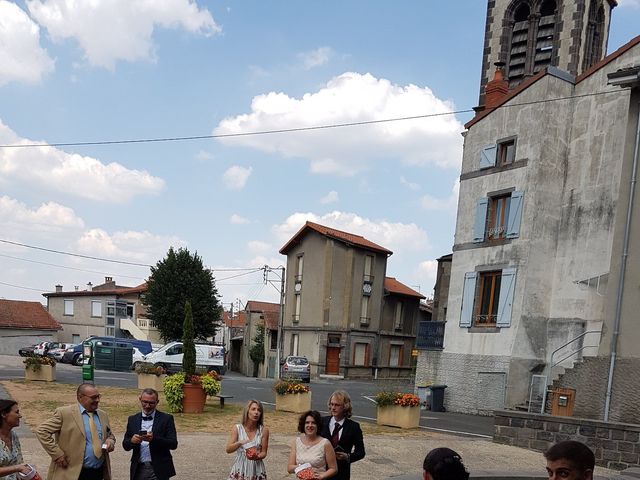 Le mariage de Ronald et Stéphanie à Nohanent, Puy-de-Dôme 4