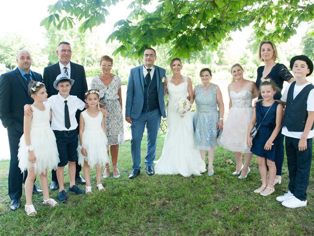 Le mariage de Mehdi et Sabrina à Villers-Bretonneux, Somme 20