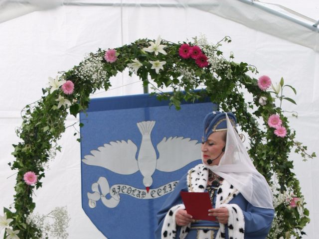 Le mariage de Nicolas et Céline à Ernes, Calvados 3