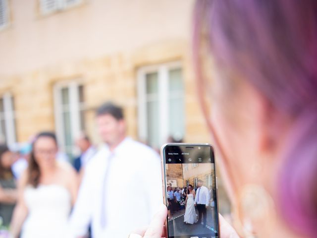 Le mariage de Thomas et Eloïse à Marcigny, Saône et Loire 38