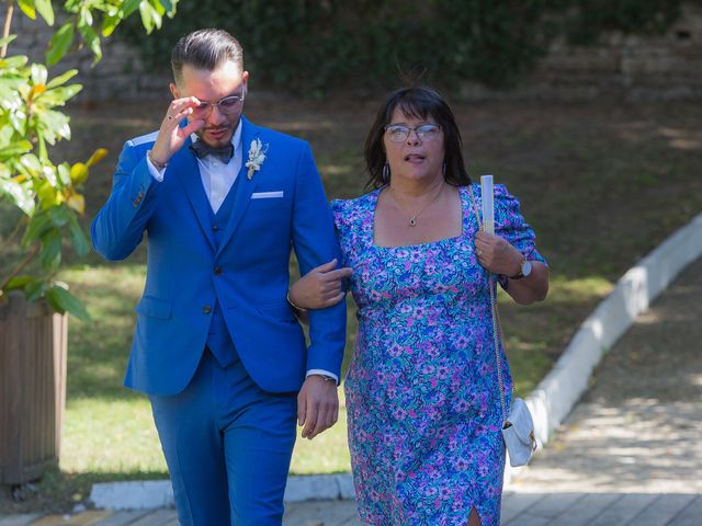 Le mariage de Joffrey et Denia à Ronce-les-Bains, Charente Maritime 13