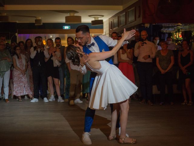 Le mariage de Joffrey et Denia à Ronce-les-Bains, Charente Maritime 34