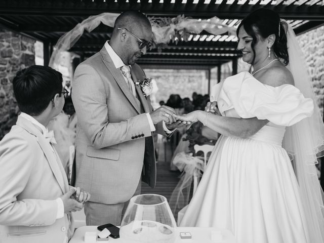 Le mariage de Chafik et Eva à Chambles, Loire 21