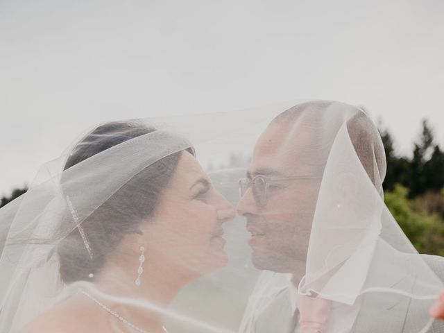 Le mariage de Chafik et Eva à Chambles, Loire 36