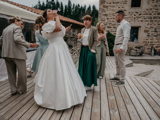 Le mariage de Chafik et Eva à Chambles, Loire 38