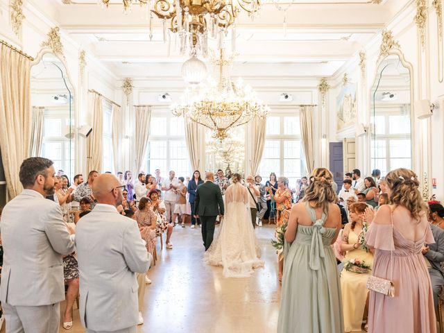 Le mariage de Mickaël et Hélène  à Alès, Gard 43