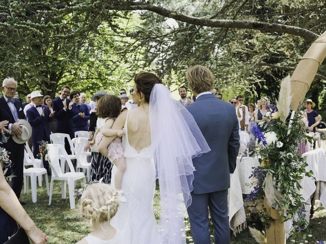 Le mariage de Alexander et Mélanie à Peyrins, Drôme 56