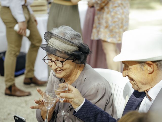 Le mariage de Alexander et Mélanie à Peyrins, Drôme 76