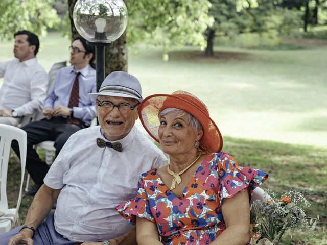 Le mariage de Alexander et Mélanie à Peyrins, Drôme 82