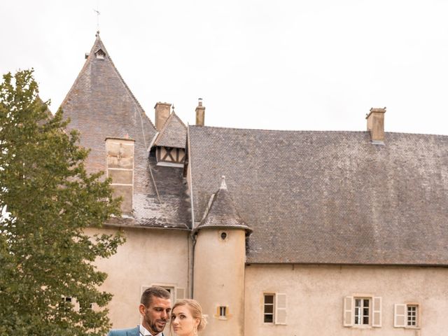 Le mariage de Florian et Laurène à La Roche-Vineuse, Saône et Loire 22
