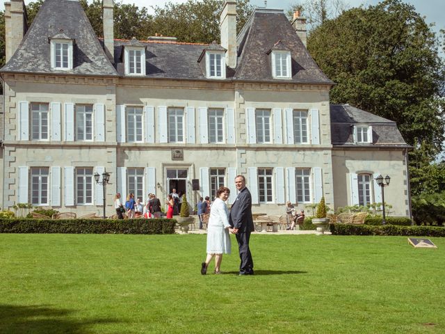 Le mariage de Gaëlle et Christian à Tréflévenez, Finistère 3