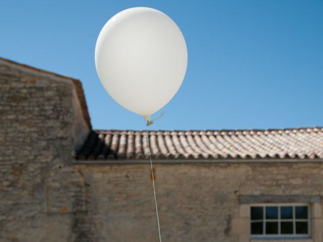 Le mariage de Anthony et Emilie à L&apos;Houmeau, Charente Maritime 17