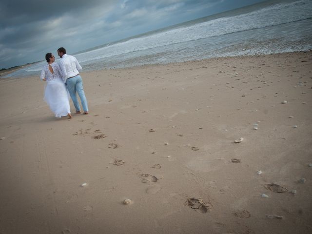 Le mariage de Anthony et Emilie à L&apos;Houmeau, Charente Maritime 38