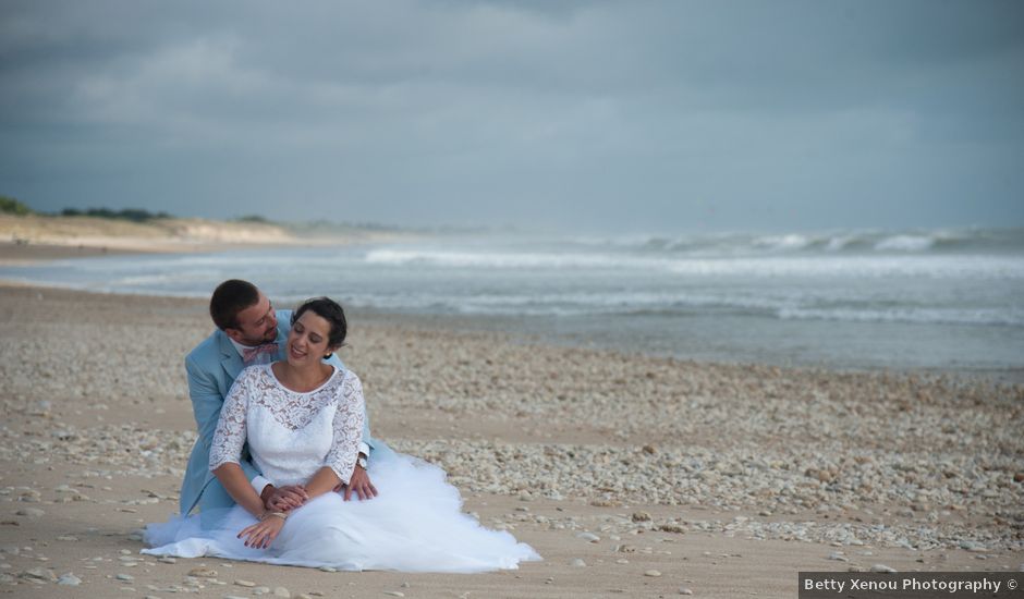 Le mariage de Anthony et Emilie à L'Houmeau, Charente Maritime