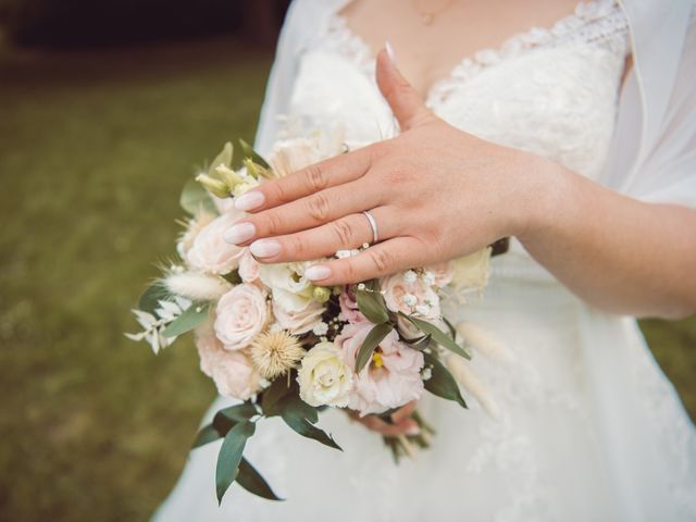 Le mariage de Baptiste et Anaïs à Sylvains-les-Moulins, Eure 39