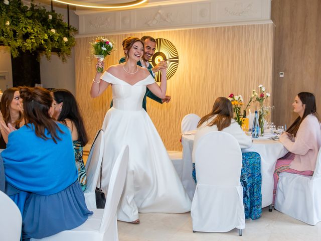 Le mariage de Umut et Marine à La Chapelle-sur-Erdre, Loire Atlantique 235