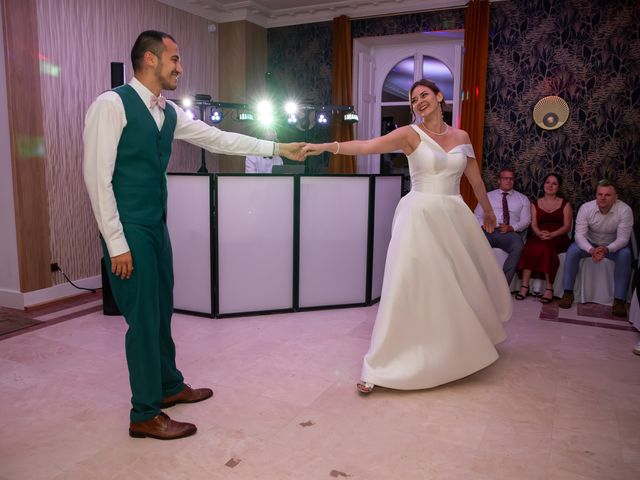 Le mariage de Umut et Marine à La Chapelle-sur-Erdre, Loire Atlantique 283