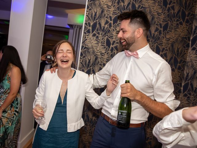 Le mariage de Umut et Marine à La Chapelle-sur-Erdre, Loire Atlantique 292