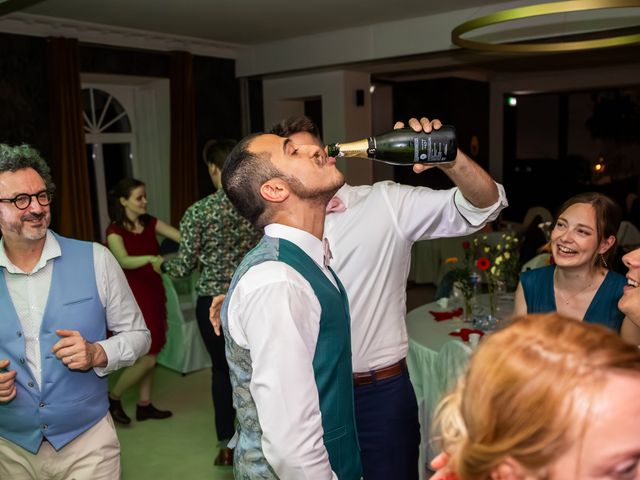 Le mariage de Umut et Marine à La Chapelle-sur-Erdre, Loire Atlantique 298