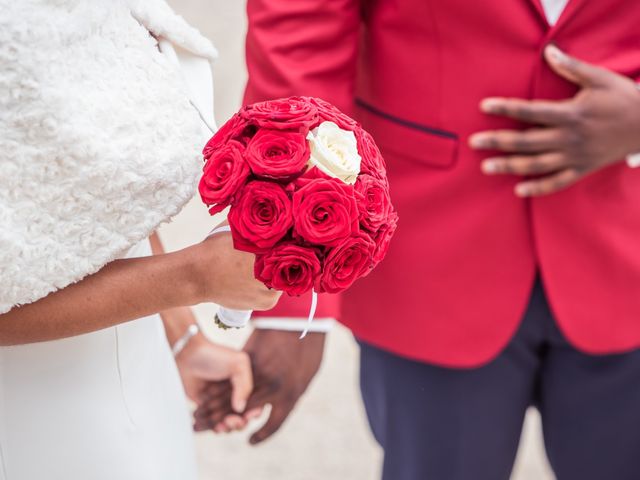 Le mariage de Lionel et Cynthia à Paris, Paris 9