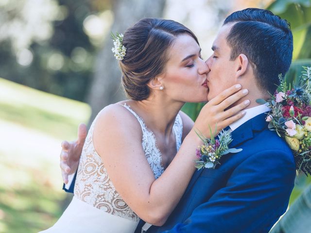 Le mariage de Benjamin et Floride à Pessac, Gironde 19