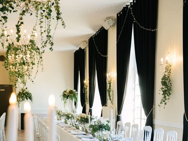 Le mariage de Maxime et Solenne à Hermival-les-Vaux, Calvados 10