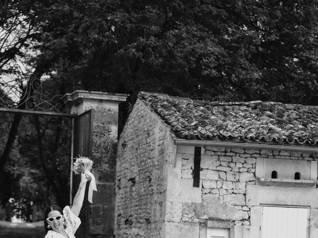Le mariage de Typhanie et Joël à Saint-Porchaire, Charente Maritime 30