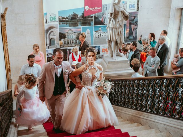 Le mariage de Christophe et Esther à Angoulême, Charente 13