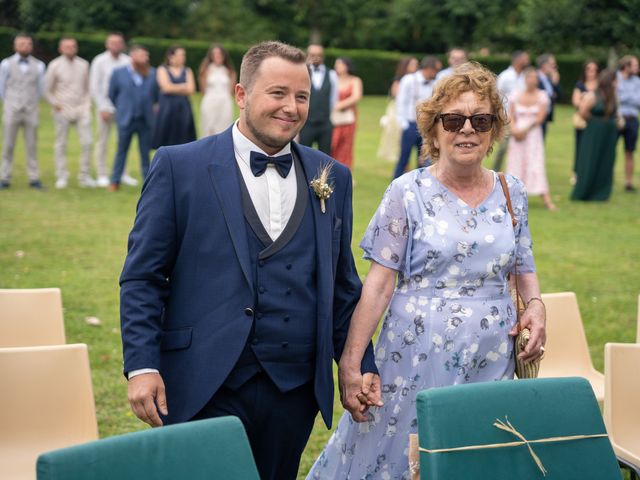 Le mariage de Emilie et Freddy à Saint-Front-de-Pradoux, Dordogne 14