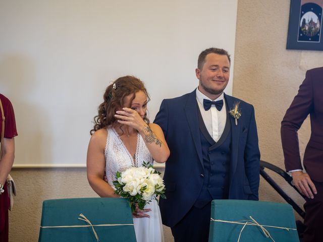 Le mariage de Emilie et Freddy à Saint-Front-de-Pradoux, Dordogne 32