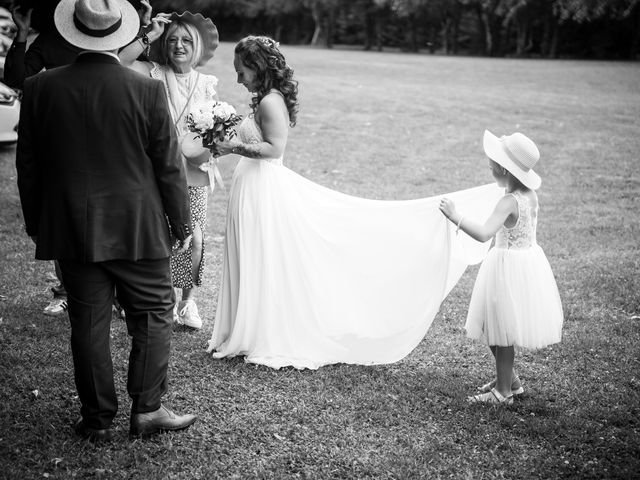 Le mariage de Emilie et Freddy à Saint-Front-de-Pradoux, Dordogne 59