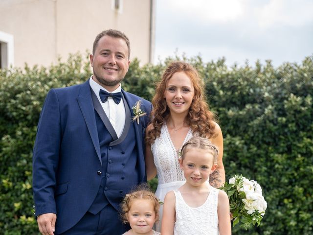 Le mariage de Emilie et Freddy à Saint-Front-de-Pradoux, Dordogne 94