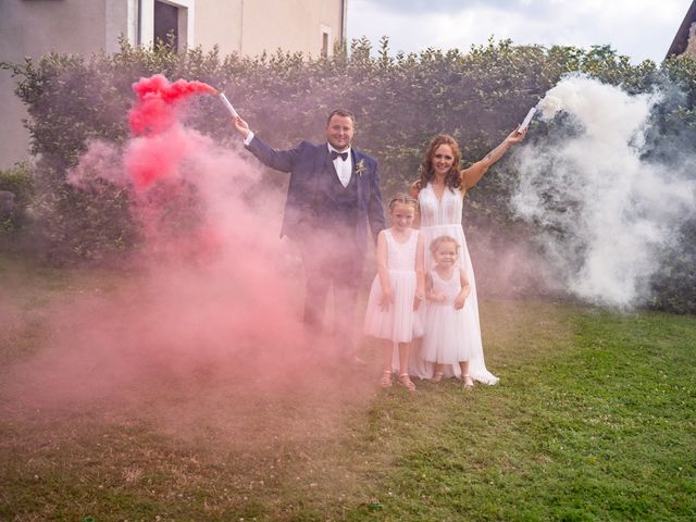 Le mariage de Emilie et Freddy à Saint-Front-de-Pradoux, Dordogne 96