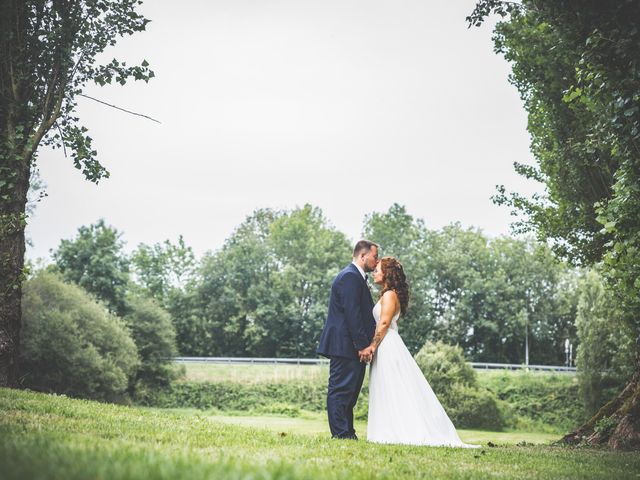 Le mariage de Emilie et Freddy à Saint-Front-de-Pradoux, Dordogne 133