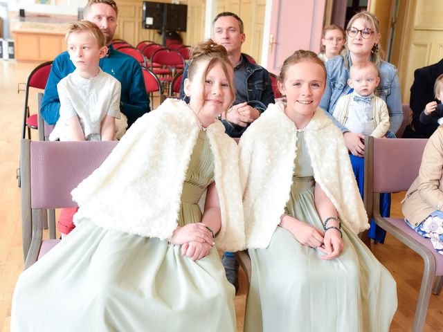 Le mariage de Héloise et Pierre à Quesnoy-sur-Deûle, Nord 32