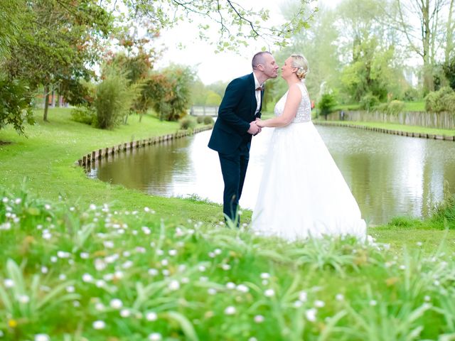 Le mariage de Héloise et Pierre à Quesnoy-sur-Deûle, Nord 64