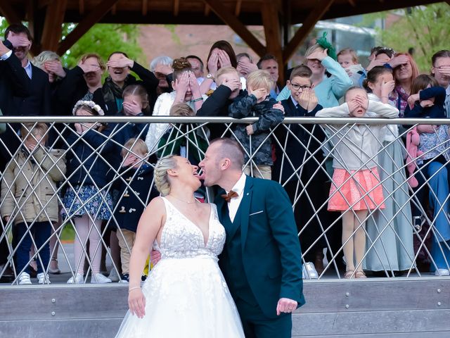 Le mariage de Héloise et Pierre à Quesnoy-sur-Deûle, Nord 92