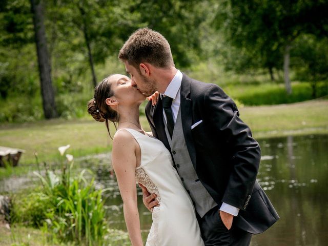 Le mariage de Etienne et Alyssia à Lacanau, Gironde 10