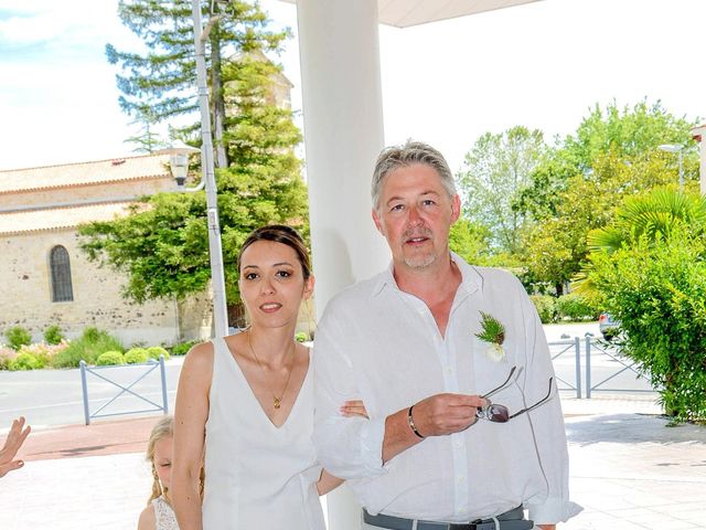 Le mariage de Etienne et Alyssia à Lacanau, Gironde 22