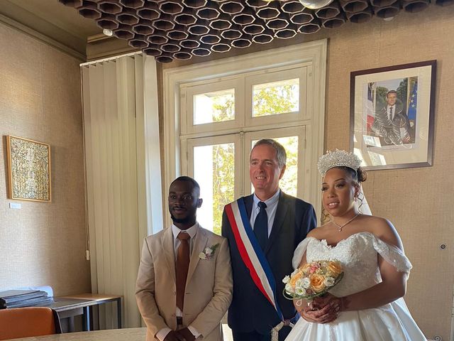 Le mariage de Akpossan  et Linsey à Bordeaux, Gironde 8