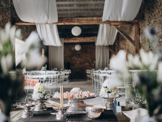 Le mariage de Alexandre et Caroline à Fresneaux-Montchevreuil, Oise 29