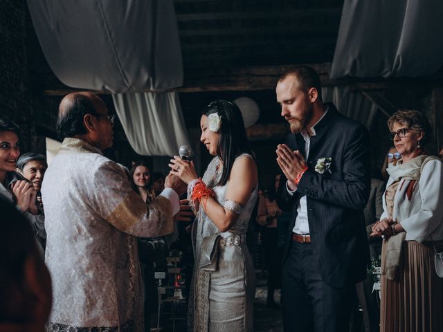 Le mariage de Alexandre et Caroline à Fresneaux-Montchevreuil, Oise 81