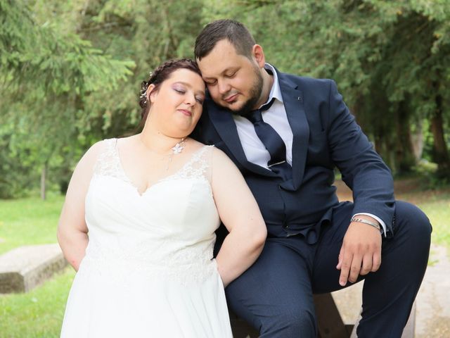 Le mariage de Thomas et Sarah à Parmilieu, Isère 1