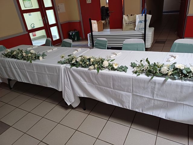 Le mariage de Thomas et Sarah à Parmilieu, Isère 8