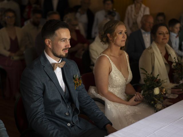 Le mariage de Simon et Oceane à Polliat, Ain 15