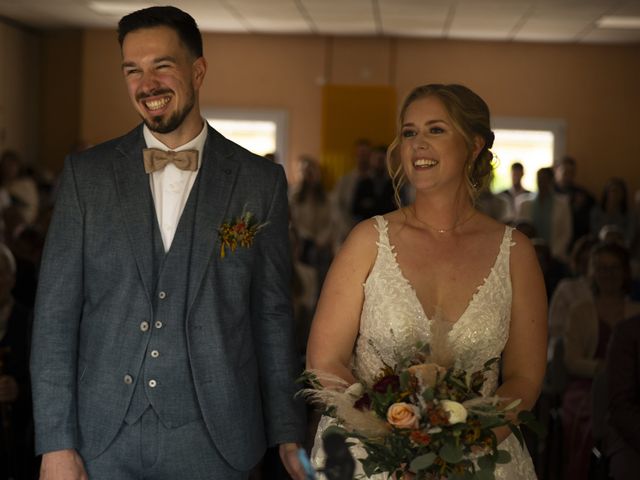 Le mariage de Simon et Oceane à Polliat, Ain 16