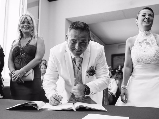 Le mariage de Jean-Marie et Christelle à Vendres, Hérault 56