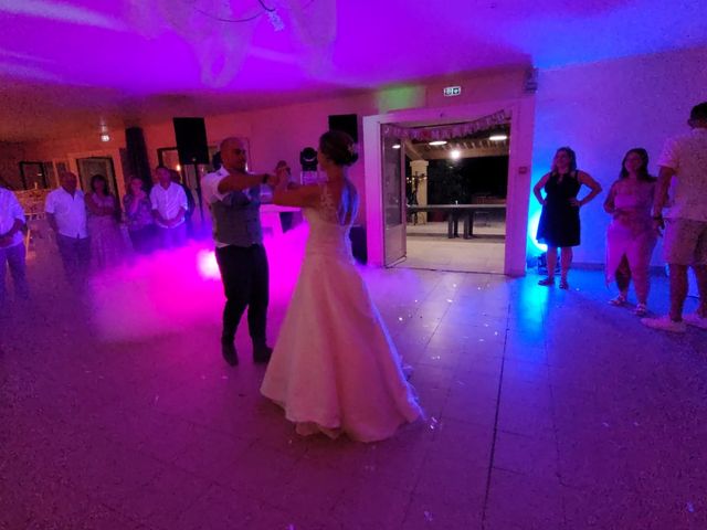 Le mariage de Alexis et Laurenne à Nîmes, Gard 2